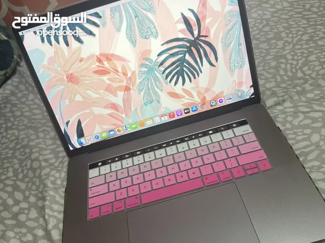 MacBook Pro 2017 (Touch Bar)