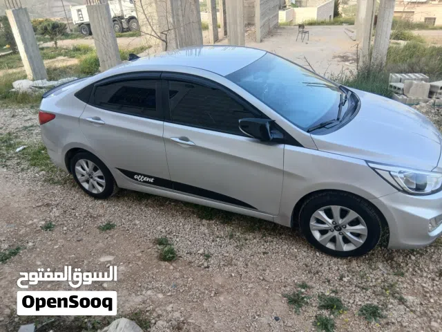 2015 هيونداي اكسنت Limited