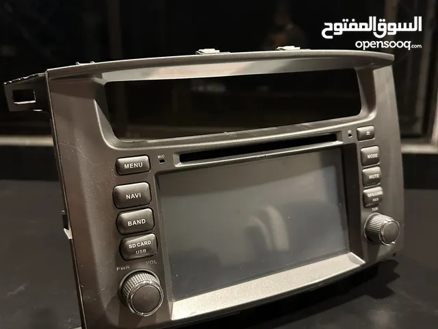 شاشة لاند كروز 2006
