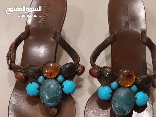 للبيع نعال كعب miu miu
