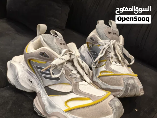 حذاء بلنسياكه باله چديد