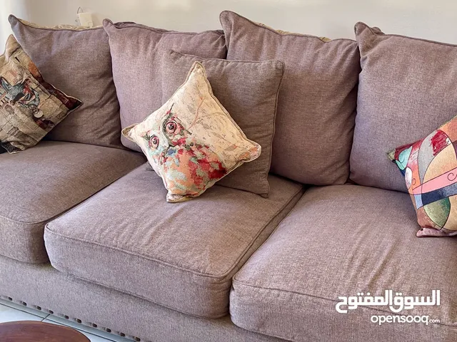 Stylish and Spacious Couch - Imported from Dubai!  !كنبة أنيقة وواسعة - مستوردة من دبي