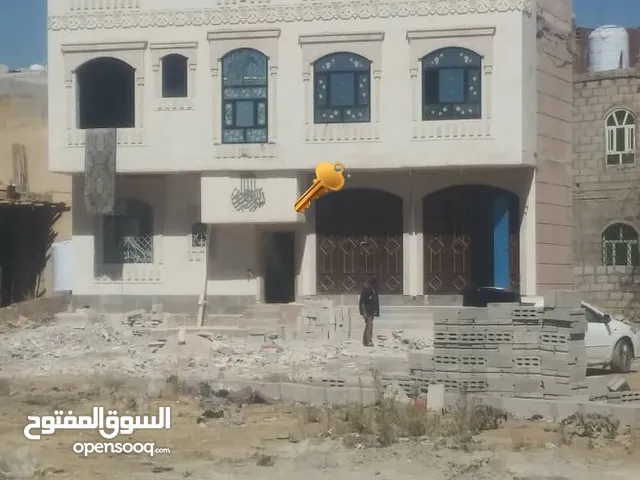 80 m2 5 Bedrooms Townhouse for Sale in Sana'a Hezyaz