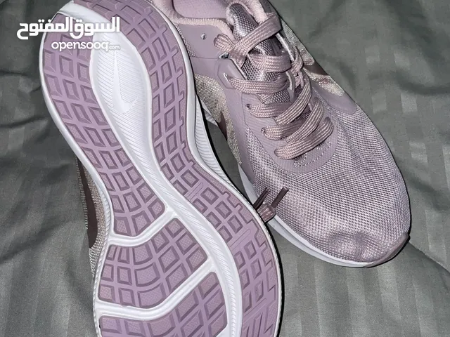 Nike downshifter