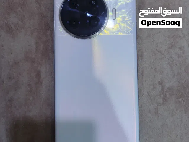 موبايل نضيف اما اذا عندك بلي اراوس وياك مكاني البصره