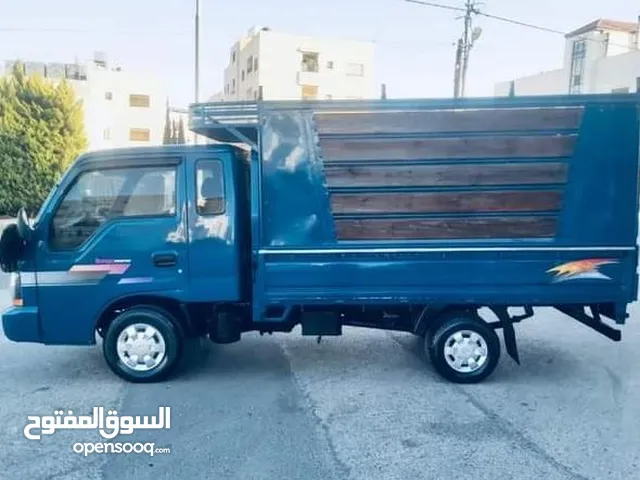 Box Kia 2002 in Amman