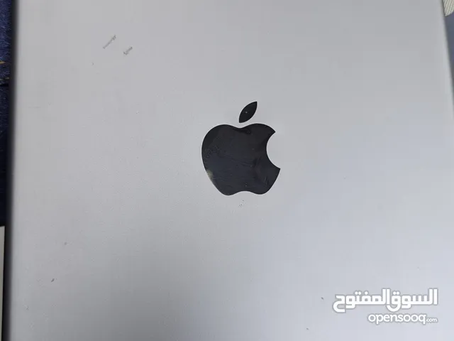 ipad 5 2017 model 9.7 inch 32 GB wifi space grey color