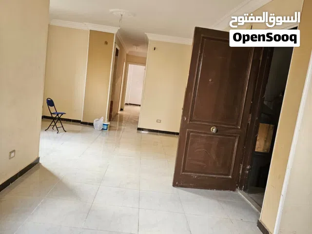 شقة للإيجار فاضي في 6 أكتوبر عمارات بارادايس خلف كمبوند طيبة