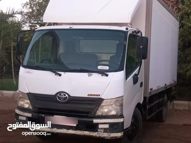 دينه هينو تيويتا