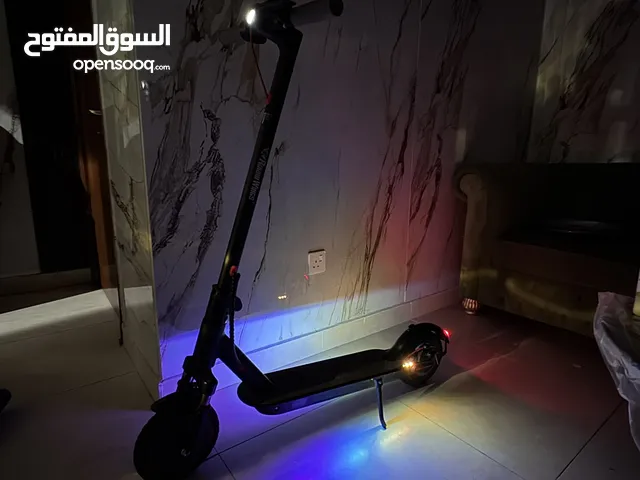 للبيع سكوتر وسيكل ب 30 بيعه سريعه ادخل البروفايل وشوف