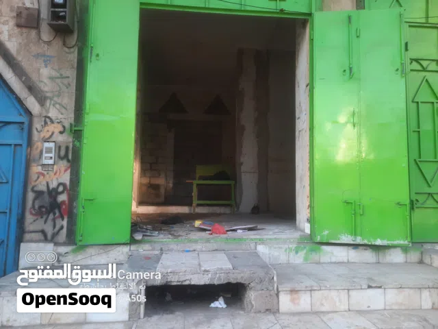 موجود فتحيتن على شارع ريئسي للايجار ب200الف شهريا