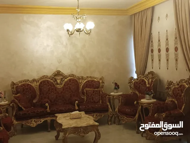 185 m2 More than 6 bedrooms Apartments for Sale in Amman Um El Summaq