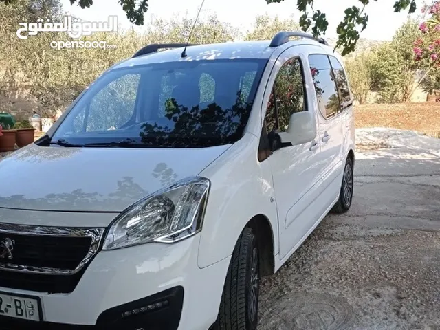 Used Peugeot Partner in Nablus