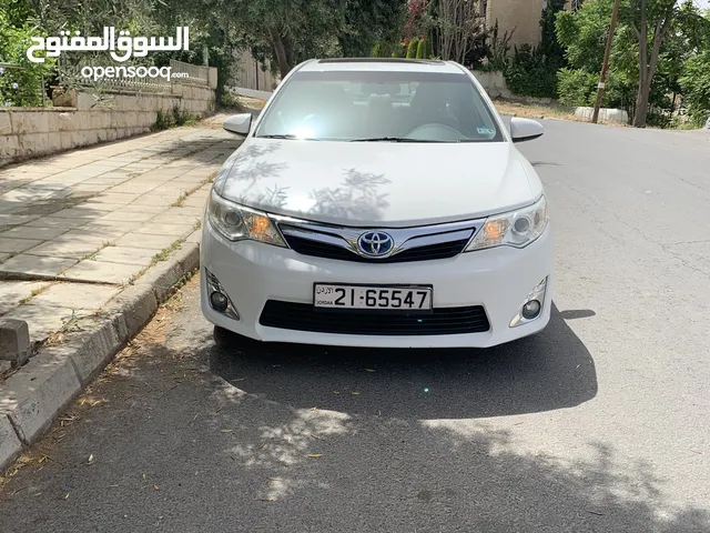 Toyota Camry hybrid xle 2012