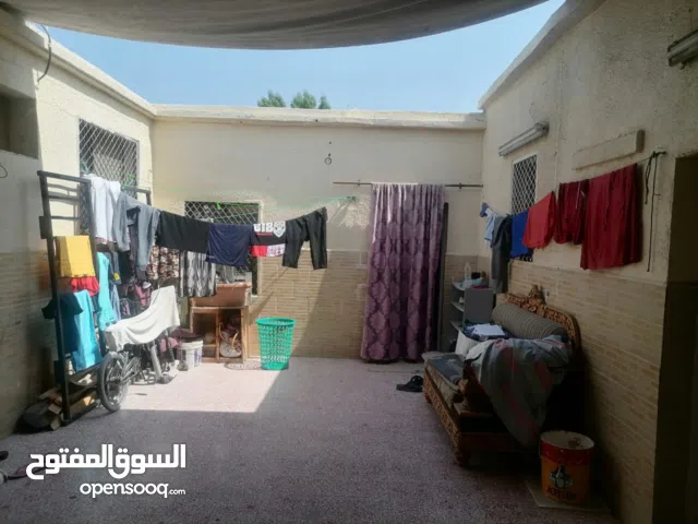 بيت عربي للبيع في القادسية (الشارقة)