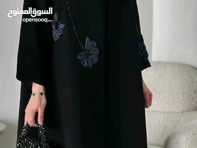 العباءات النسائية الفاخرة والراقية من خاتون، علامة تجارية تصديرية مرموقة في صناعة الموضة والأزياء.