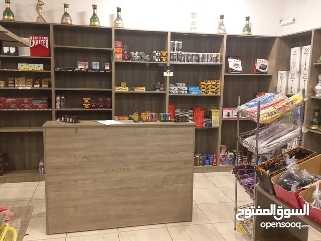 خشب ديكور لمحل اراجيل بحالة ممتازة للبيع