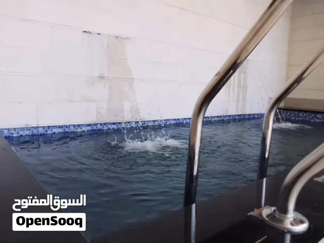 ارضي بكهرباء مجانية,مسبح,4 نوم,2 ماستر مساحة 355م2 في الجبيهة حي المنصور