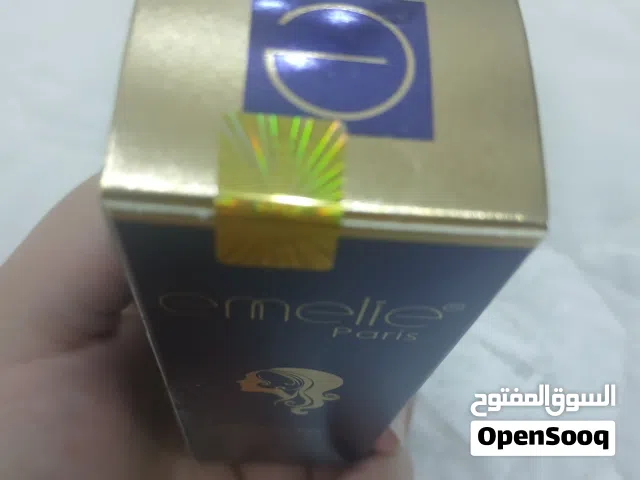 فونديشن emelie