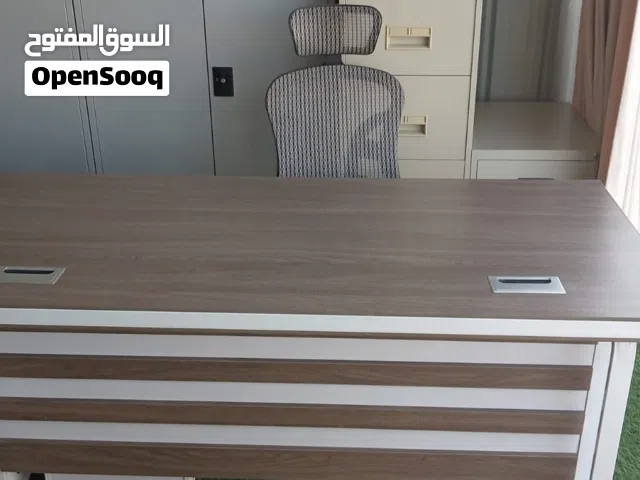 STOCK AVAILABLE OFFICE TABLE Not all prices are the same. Cheap offer
