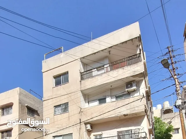 عمارة ثلاث طوابق للبيع في حي نزال (للتواصل يرجى الارسال عن طريق الواتساب)