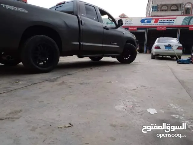 تويوتا تندرا امريكي دبل مجمرك مرتين مرقم