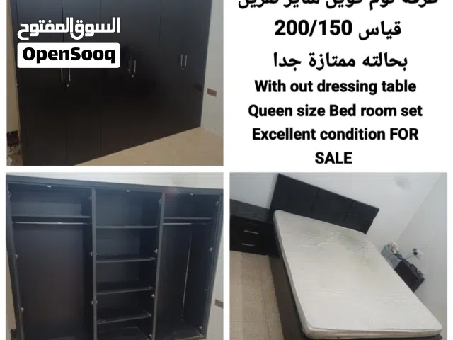 Bed room set and dressing table very good condition For sale