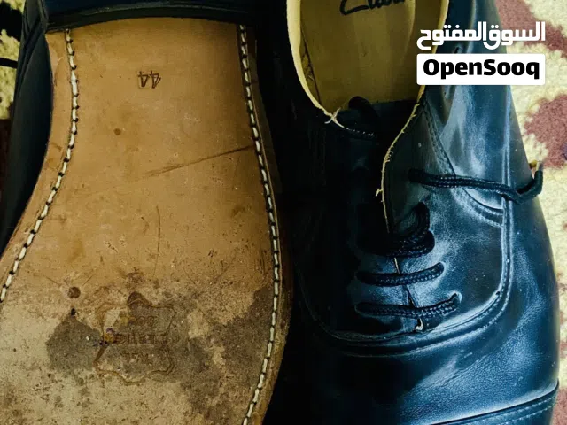 كاب وحذاء عسكري متع تشريفات للبيع