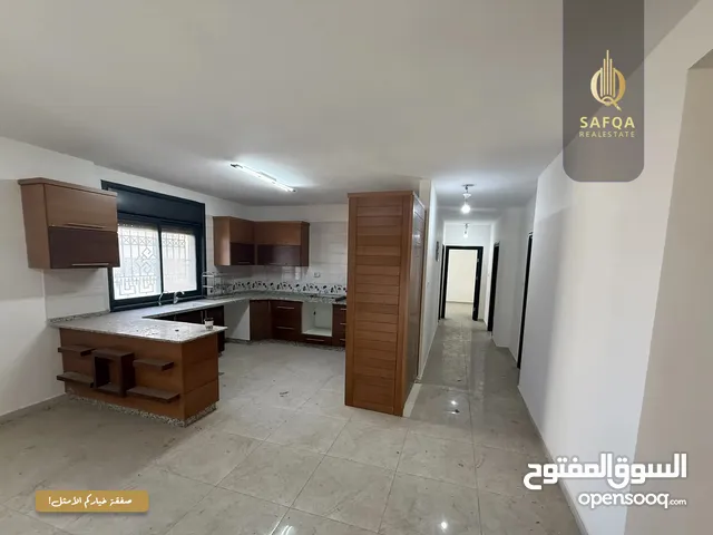 شقة للبيع في البيرة بالقرب من جوال