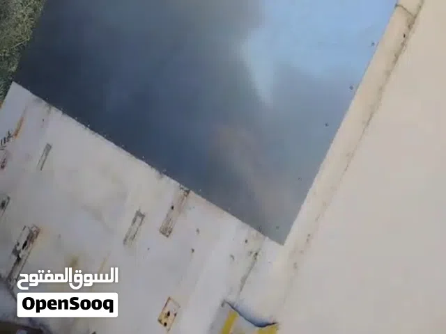 صندوق براد كرفان معزول فوم صب 40 قدم  قياسه 13.6 طول 2.5 عرض 2.5 ارتفاع