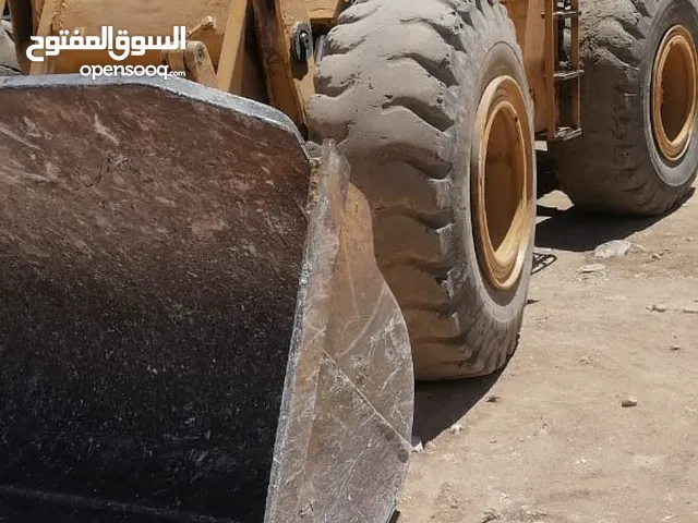جرافه كتربلر موديل 1978