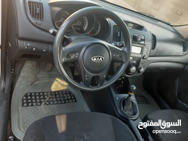 Used Kia Cerato in Tripoli