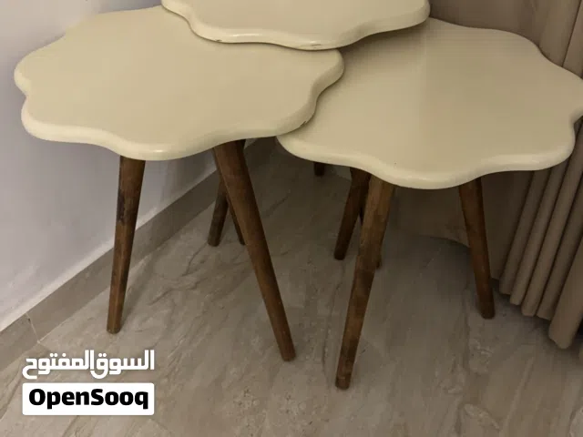 طاولات سيرفس