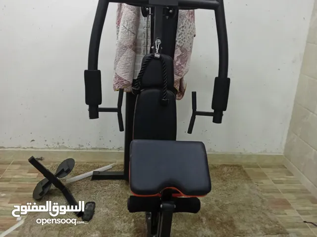جهاز هوم جيم (home gyme ) بحالة الوكالة مستعمل مدة شهرين شامل حركات الجسم كاملة مع دفاش ارجل