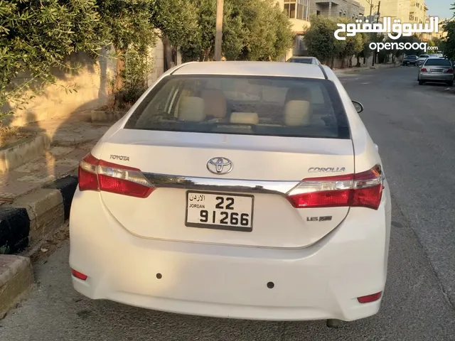 تويوتا كورولا 2015