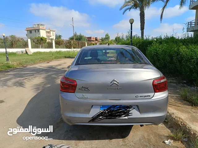 عربية للبيع