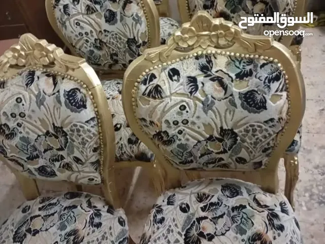 طاوله سفره خشب زان نضيفه مافيه شي