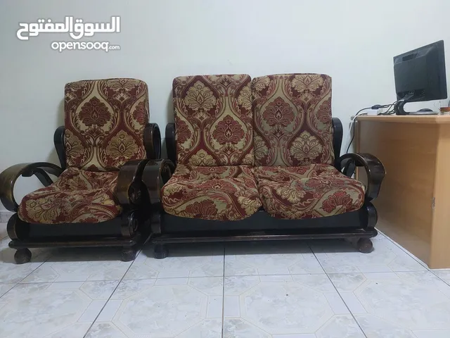 طقم جلوس مكون مم أربعة قطع