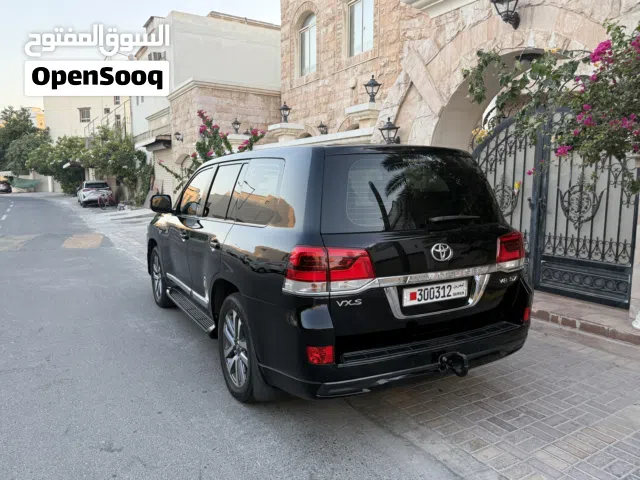 Used Toyota Land Cruiser in Muharraq