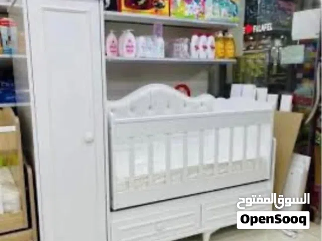 سرير اطفال للبيع