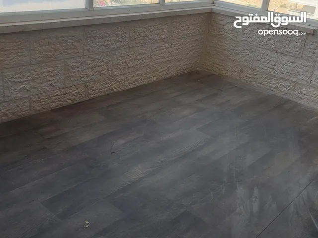 مكتب للايجار في البيره شارع القدس