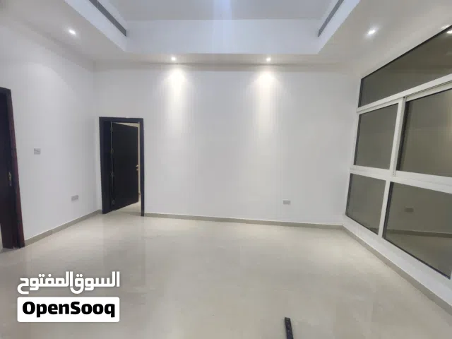 شقه غرفه وصاله مدخل خاص اول ساكن