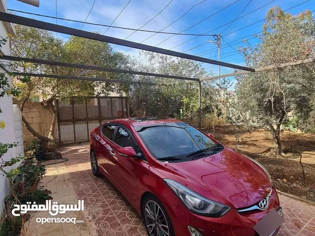 Used Hyundai Avante in Mafraq
