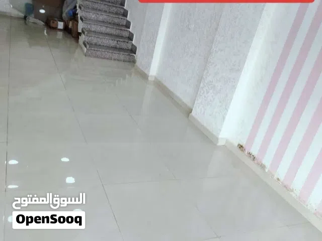 محل للايجار - مقابل مجمع المحاكم في طولكرم - بين بنك فلسطين الإدارة و مطعم كزودة