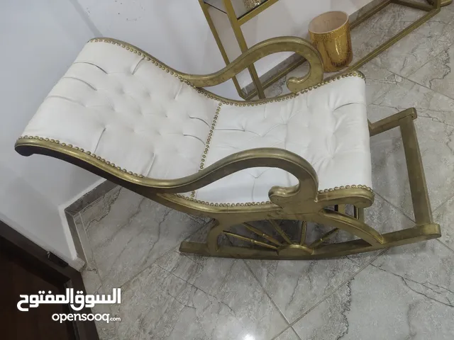 كرسي هزاز شبه جديد