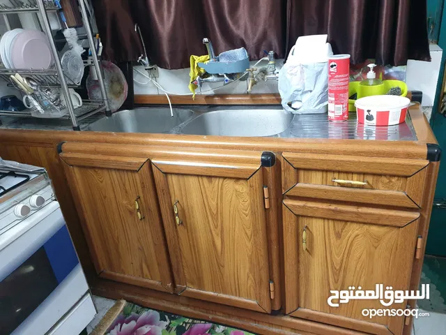 كاونترات مطبخ بحالة ممتازة للبيع في بغداد زيونة