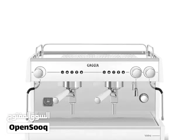 مكينة اسبريسو نظيفه ومصيونه وجاهزه للاستخدام