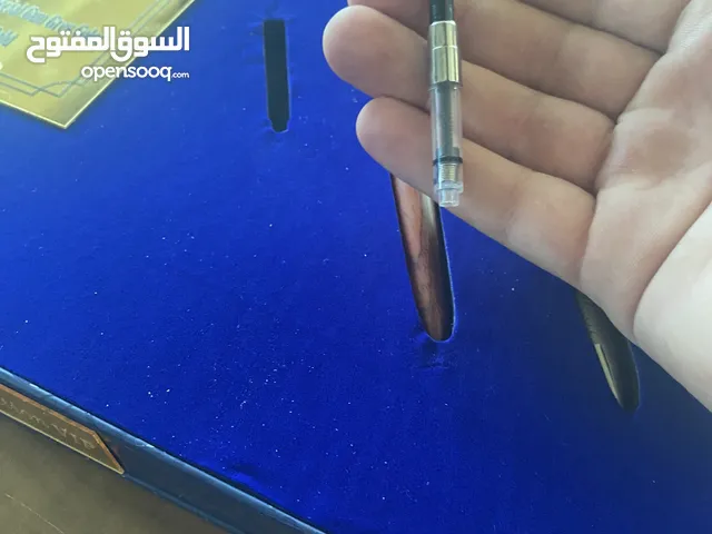 اقلام فاخرة للبيع