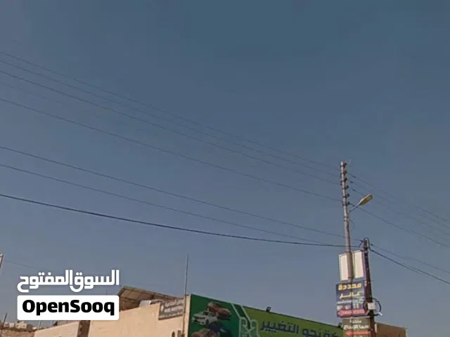 3 مخازن بمجمع صناعات خفيفة على مع كهرباء 3 فاز مساحة 130م متبقي  للايجار في شفابدران