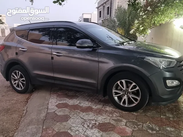 Used Hyundai Santa Fe in Muscat